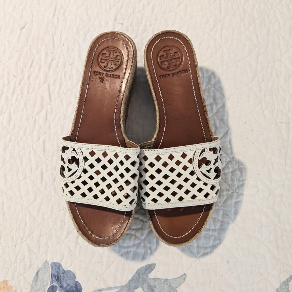 Tory Burch Thatched Perforated 65MM Wedge Slide Size 8